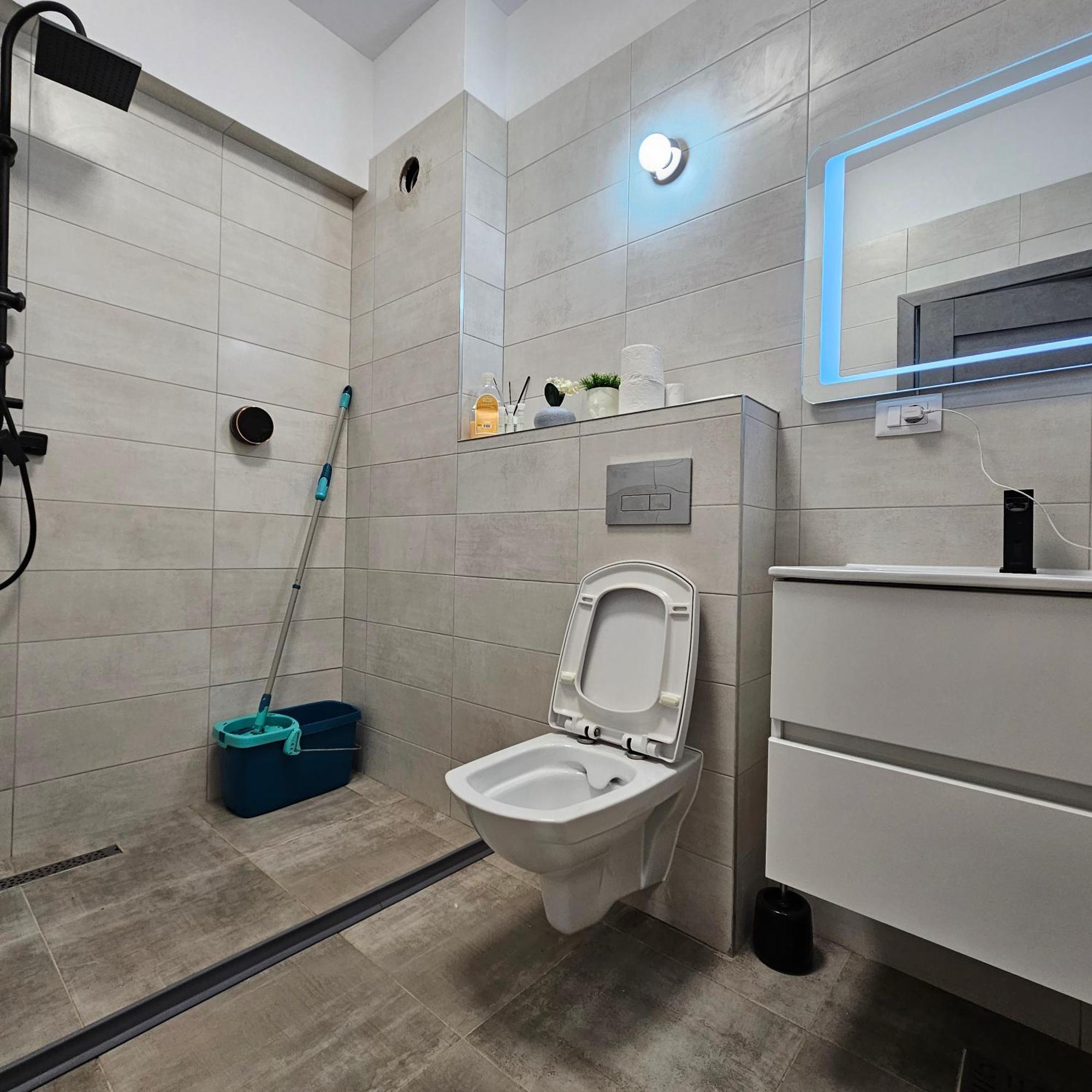 Apartament Dem Radulescu Langa Strand Рымнику-Вылча Экстерьер фото