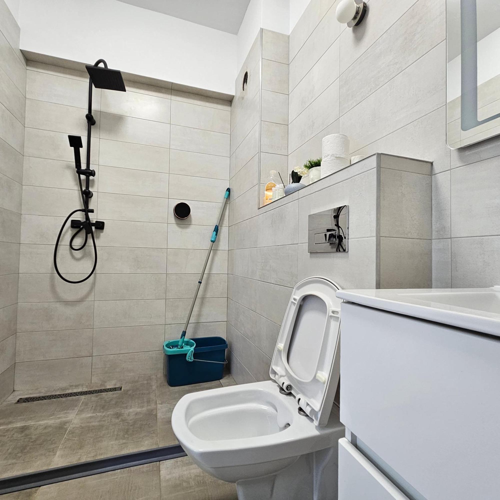 Apartament Dem Radulescu Langa Strand Рымнику-Вылча Экстерьер фото