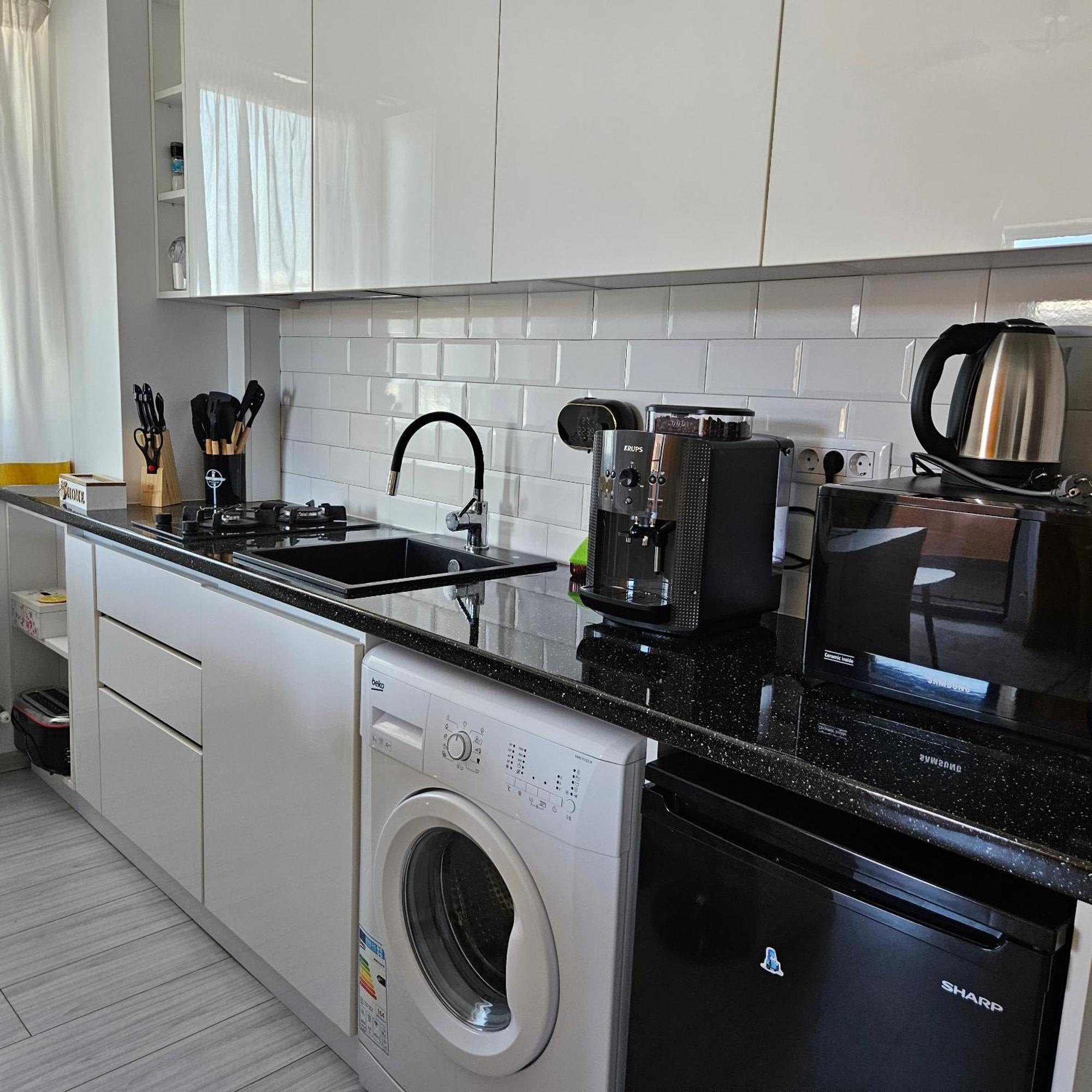 Apartament Dem Radulescu Langa Strand Рымнику-Вылча Экстерьер фото
